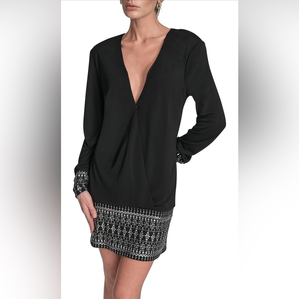 BCBG Women's Long Sleeve Plunge V-Neck Stretch Bodycon Mini Dress